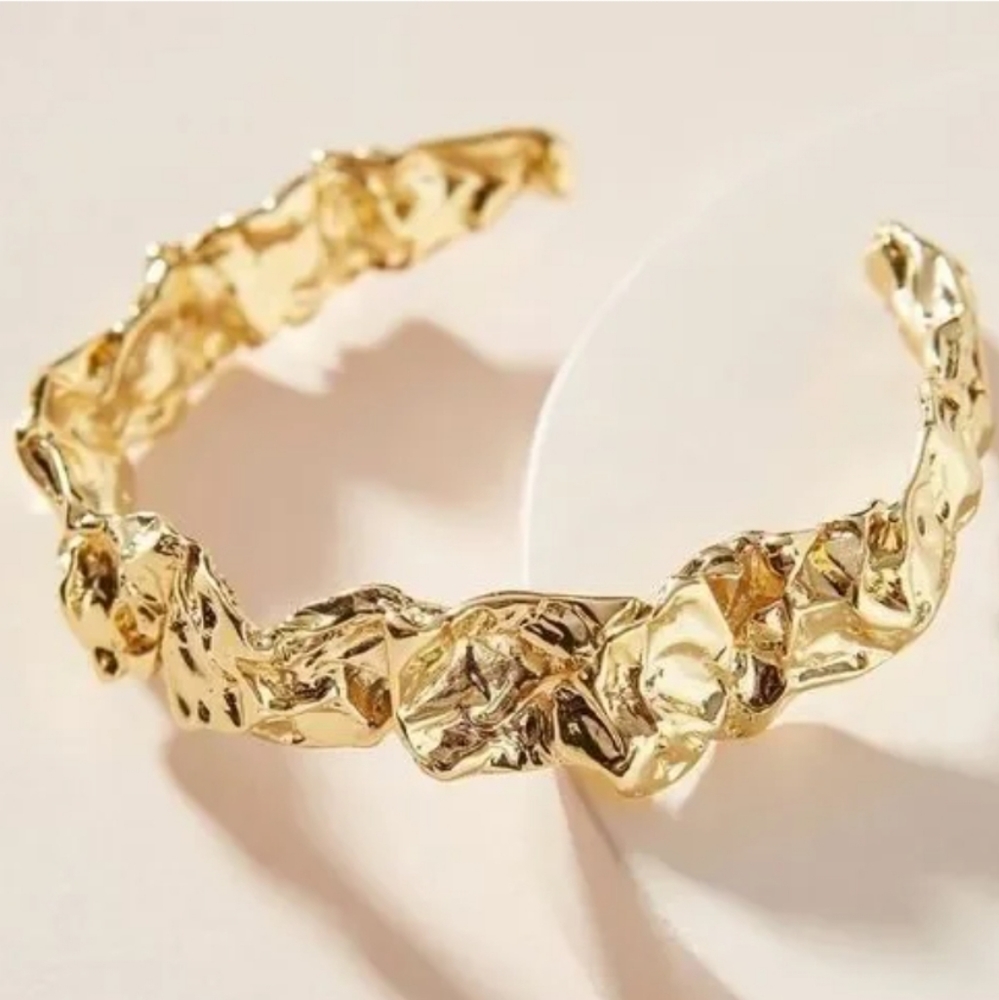Amber Sceats Emery Cuff - Hammered gold Bracelet